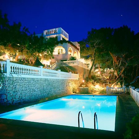 Hostal Los Pinos Кала-Сан-Вісенте Екстер'єр фото