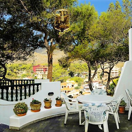 Hostal Los Pinos Кала-Сан-Вісенте Екстер'єр фото